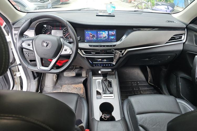 Used CHANGAN CS35PLUS 2019 1.4T DCT Chuanlian Blue Whale Edition Center Console