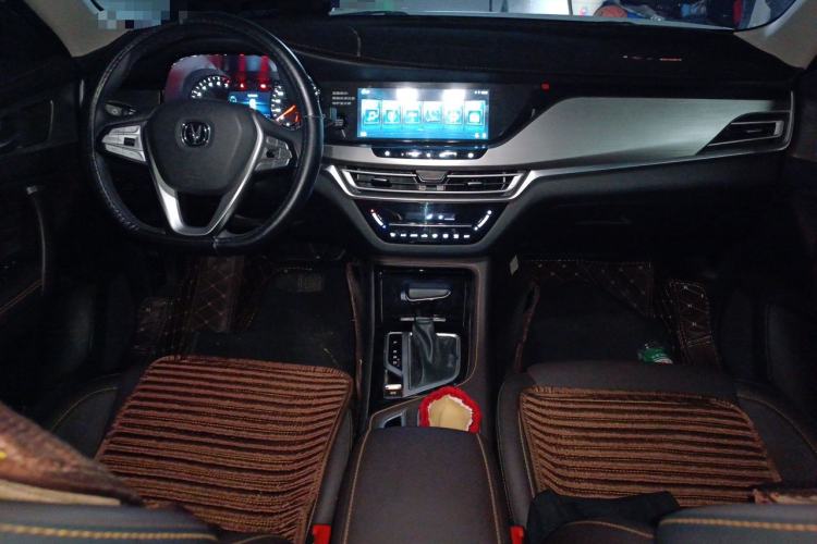 Used CHANGAN CS35PLUS 2019 1.6L Automatic Changlian Edition Center Console