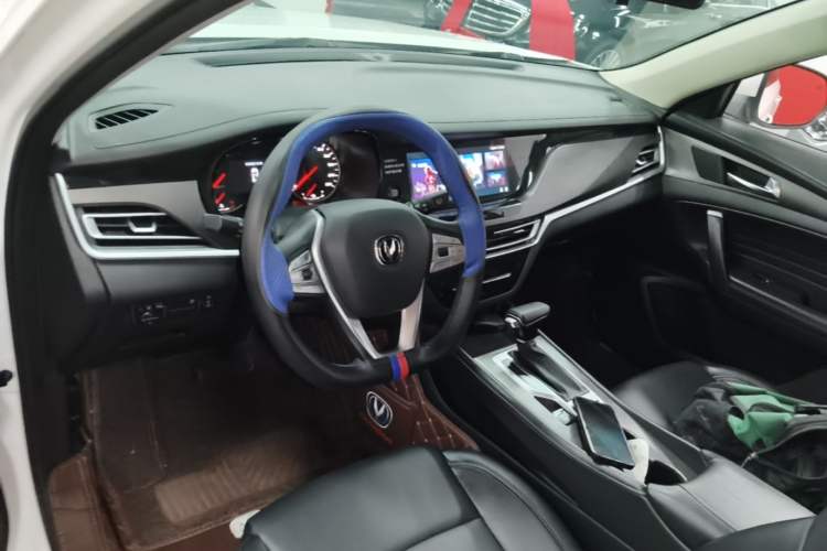 Used CHANGAN CS35PLUS 2019 1.4T DCT Chuanlian Blue Whale Edition Center Console