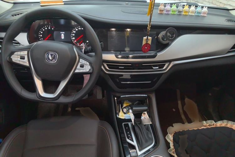 Used CHANGAN CS35PLUS 2019 1.6L Automatic Changlian Edition Center Console