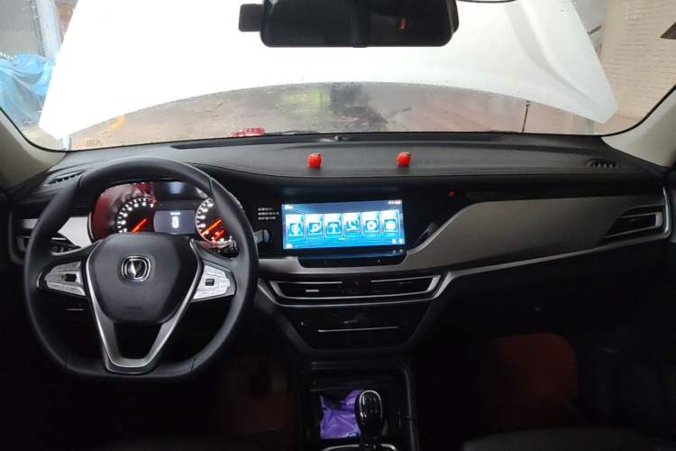 Used CHANGAN CS35PLUS 2019 1.6L Manual Chuanlian Edition Center Console