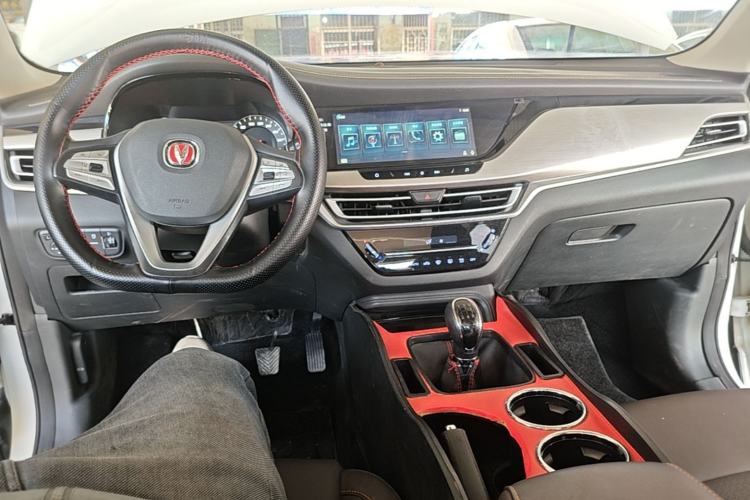 Used CHANGAN CS35PLUS 2019 1.6L Manual Chuanlian Edition Center Console