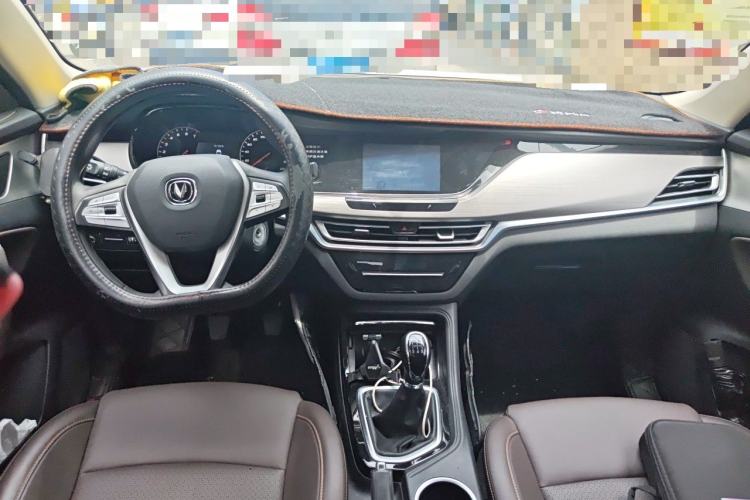 Used CHANGAN CS35PLUS 2019 1.6L Manual E-Link Upgrade Edition Center Console