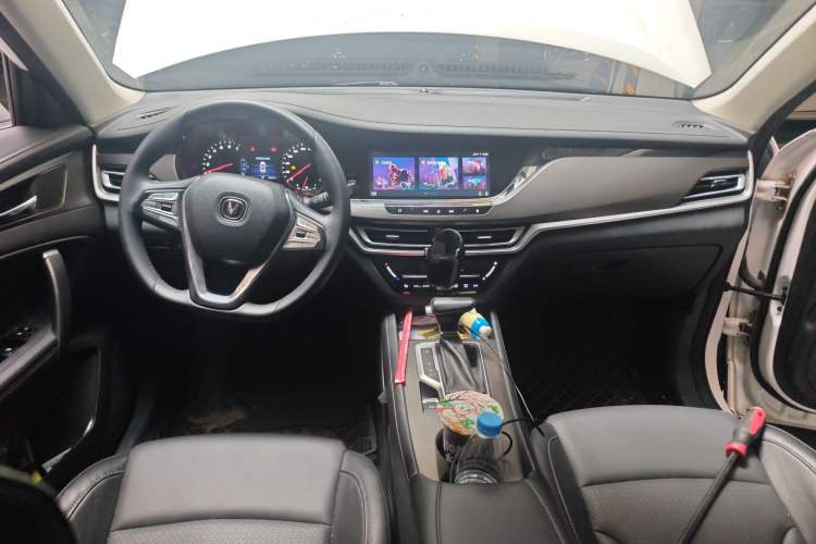 Used CHANGAN CS35PLUS 2019 1.4T DCT Chuanlian Blue Whale Edition Center Console