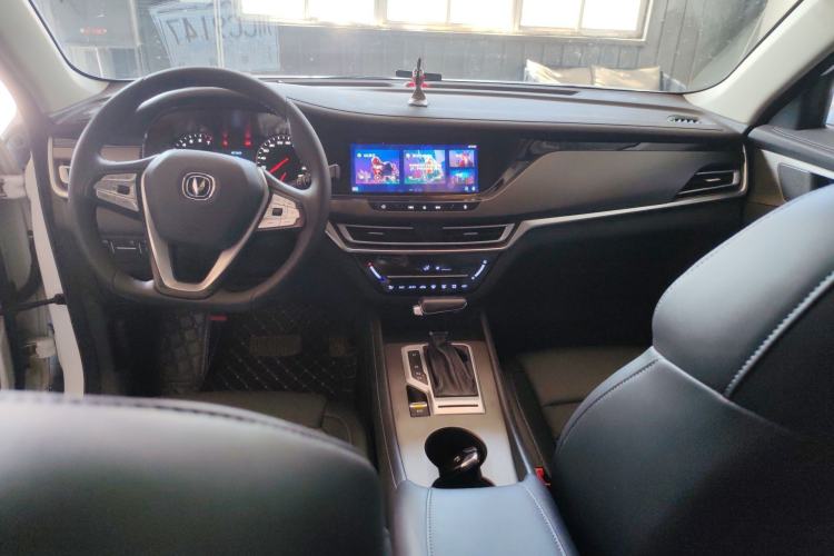 Used CHANGAN CS35PLUS 2019 1.4T DCT Chuanlian Blue Whale Edition Center Console