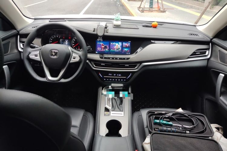 Used CHANGAN CS35PLUS 2019 1.4T DCT Chuanlian Blue Whale Edition Center Console