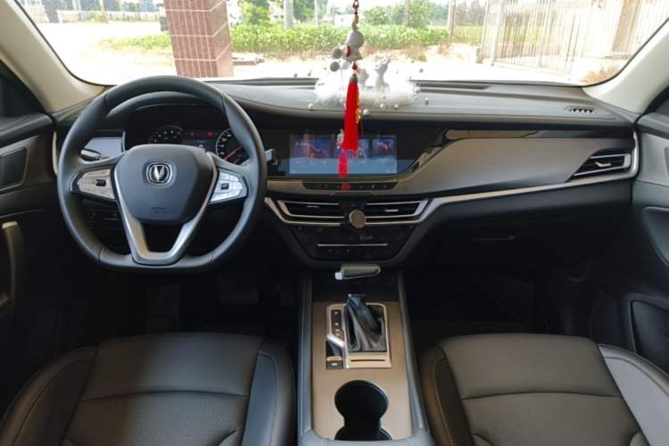 Used CHANGAN CS35PLUS 2019 1.4T DCT Chuanlian Blue Whale Edition Center Console