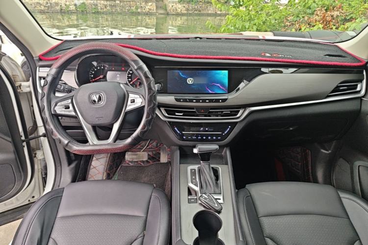 Used CHANGAN CS35PLUS 2019 1.4T DCT Chuanlian Blue Whale Edition Center Console