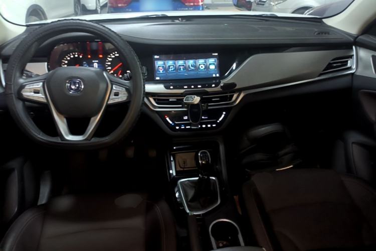 Used CHANGAN CS35PLUS 2019 1.6L Manual Chuanlian Edition Center Console