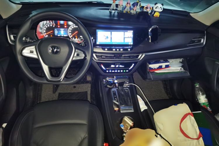 Used CHANGAN CS35PLUS 2019 1.4T DCT CoolLink Blue Whale Edition Center Console