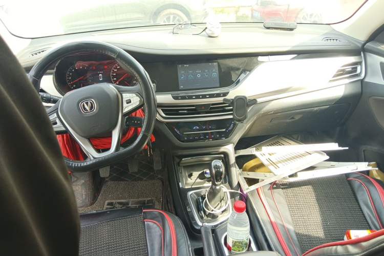 Used CHANGAN CS35PLUS 2019 1.6L Manual E-Link Upgrade Edition Center Console