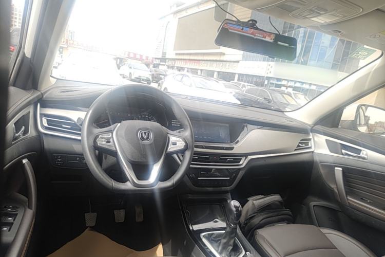 Used CHANGAN CS35PLUS 2019 1.6L Manual Chuanlian Edition Center Console