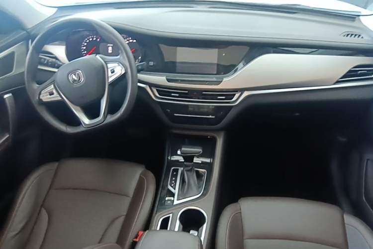 Used CHANGAN CS35PLUS 2019 1.6L Automatic Yue Lian Upgrade Edition Center Console
