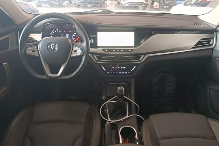 Used CHANGAN CS35PLUS 2019 1.6L Manual Chuanlian Edition Center Console