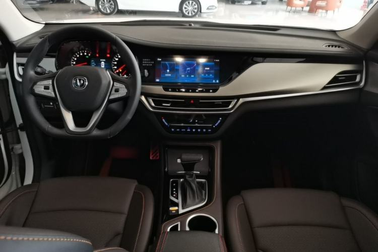 Used CHANGAN CS35PLUS 2019 1.6L Automatic Changlian Edition Center Console