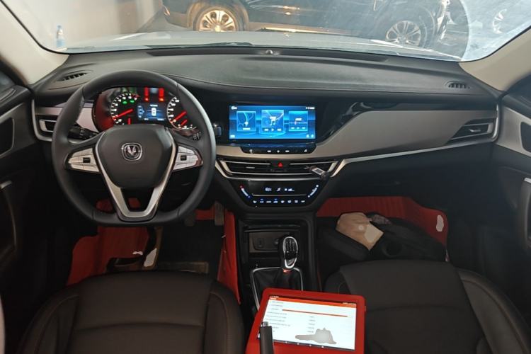 Used CHANGAN CS35PLUS 2019 1.6L Manual Chuanlian Edition Center Console