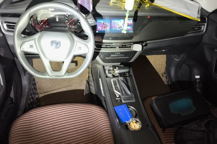 Used CHANGAN CS35PLUS 2019 1.4T DCT CoolLink Blue Whale Edition Center Console