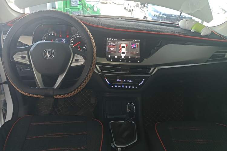 Used CHANGAN CS35PLUS 2019 1.6L Manual Chuanlian Edition Center Console