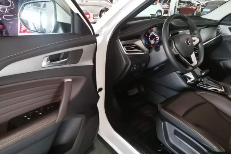 Used CHANGAN CS35PLUS 2019 1.6L Automatic Yue Lian Upgrade Edition Driver Seat