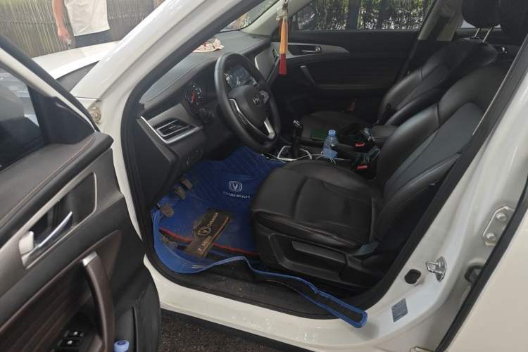 Used CHANGAN CS35PLUS 2019 1.6L Manual Chuanlian Edition Driver Seat