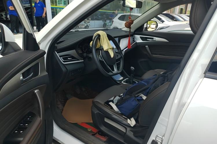 Used CHANGAN CS35PLUS 2019 1.6L Manual Chuanlian Edition Driver Seat