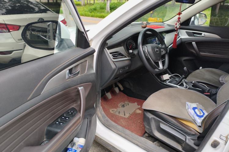 Used CHANGAN CS35PLUS 2019 1.6L Manual Chuanlian Edition Driver Seat