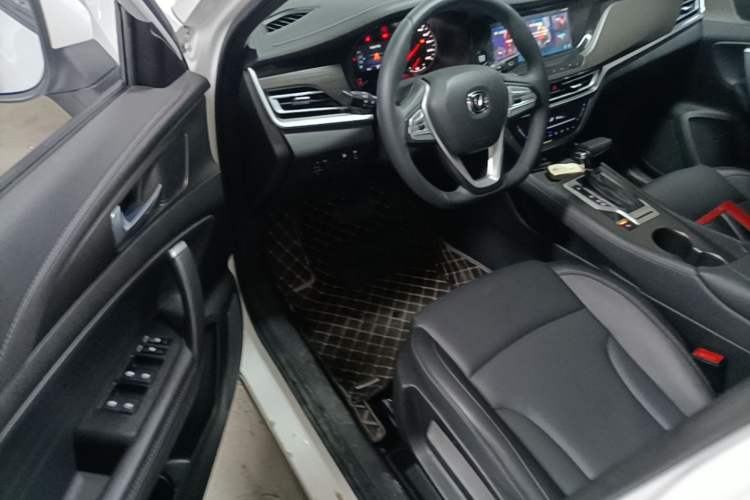Used CHANGAN CS35PLUS 2019 1.4T DCT Chuanlian Blue Whale Edition Driver Seat