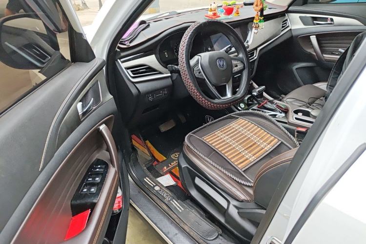 Used CHANGAN CS35PLUS 2019 1.6L Automatic Changlian Edition Driver Seat