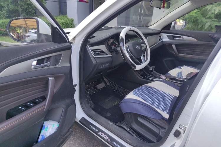 Used CHANGAN CS35PLUS 2019 1.6L Automatic Changlian Edition Driver Seat