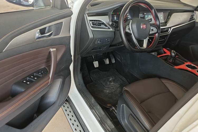 Used CHANGAN CS35PLUS 2019 1.6L Manual Chuanlian Edition Driver Seat