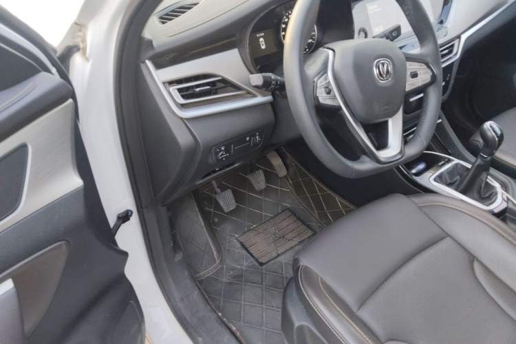 Used CHANGAN CS35PLUS 2019 1.6L Manual Chuanlian Edition Driver Seat