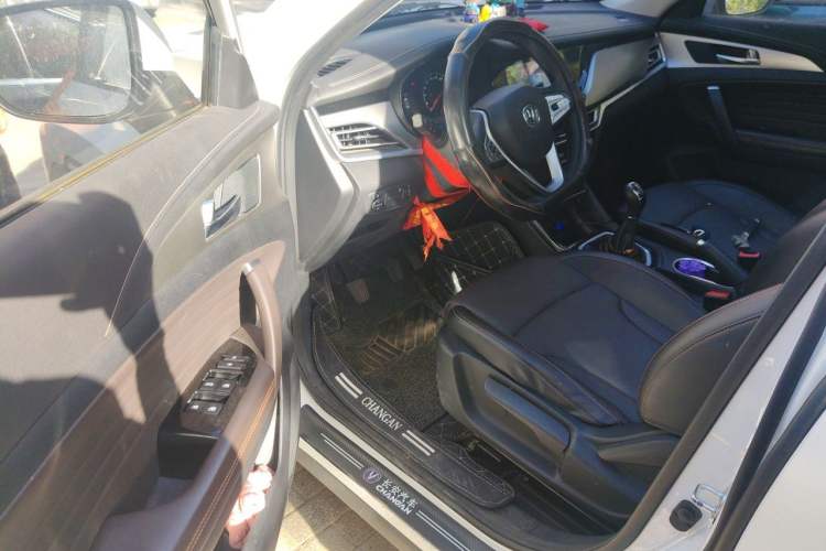 Used CHANGAN CS35PLUS 2019 1.6L Manual Chuanlian Edition Driver Seat