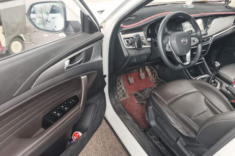 Used CHANGAN CS35PLUS 2019 1.6L Manual Chuanlian Edition Driver Seat