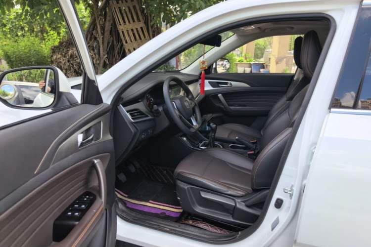 Used CHANGAN CS35PLUS 2019 1.6L Manual Chuanlian Edition Driver Seat