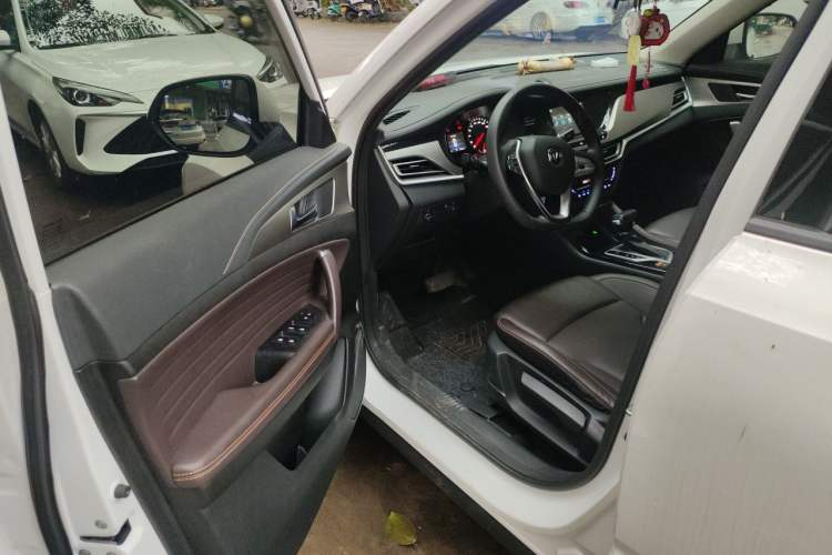 Used CHANGAN CS35PLUS 2019 1.6L Automatic Yue Lian Upgrade Edition Driver Seat