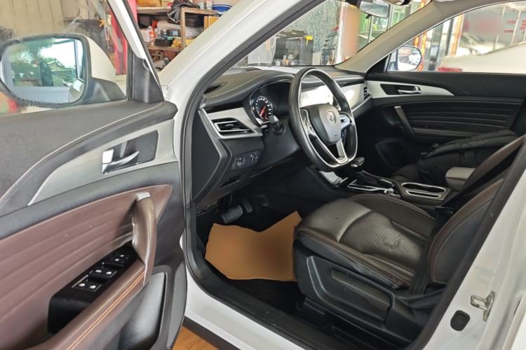 Used CHANGAN CS35PLUS 2019 1.6L Automatic Changlian Edition Driver Seat