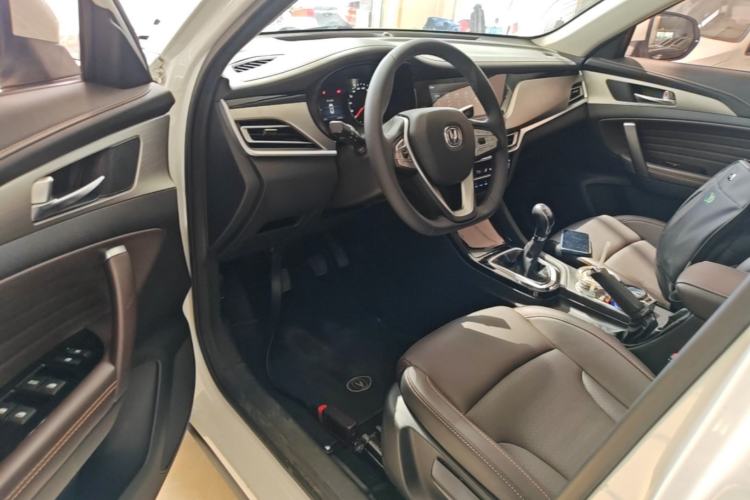Used CHANGAN CS35PLUS 2019 1.6L Manual Chuanlian Edition Driver Seat