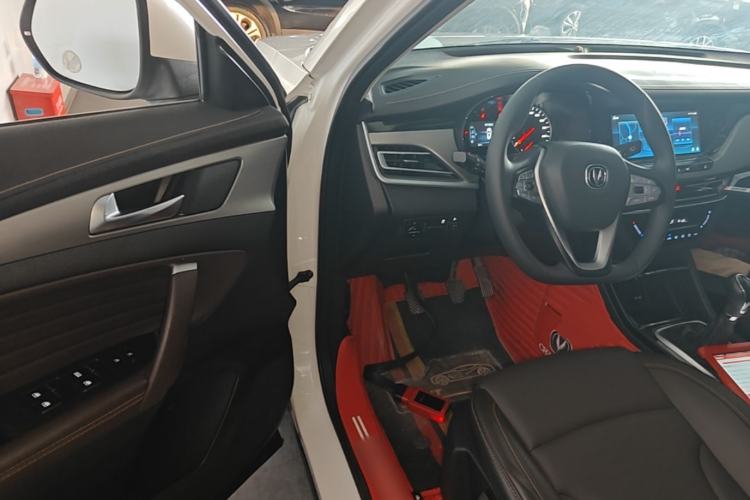 Used CHANGAN CS35PLUS 2019 1.6L Manual Chuanlian Edition Driver Seat