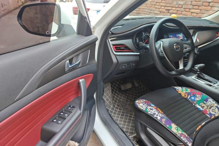 Used CHANGAN CS35PLUS 2019 1.4T DCT Chuanlian Blue Whale Edition Driver Seat