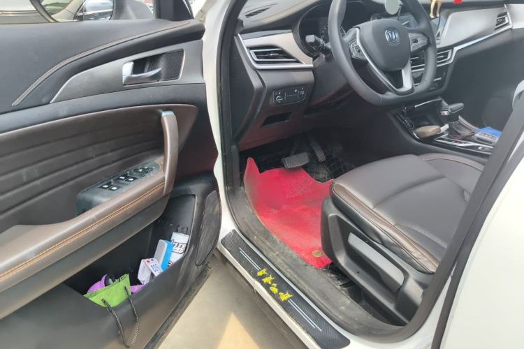 Used CHANGAN CS35PLUS 2019 1.6L Automatic Changlian Edition Driver Seat