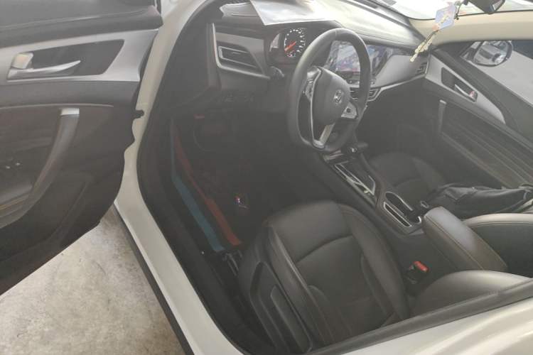 Used CHANGAN CS35PLUS 2019 1.6L Automatic Changlian Edition Driver Seat