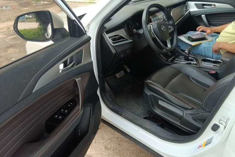 Used CHANGAN CS35PLUS 2019 1.6L Automatic Changlian Edition Driver Seat