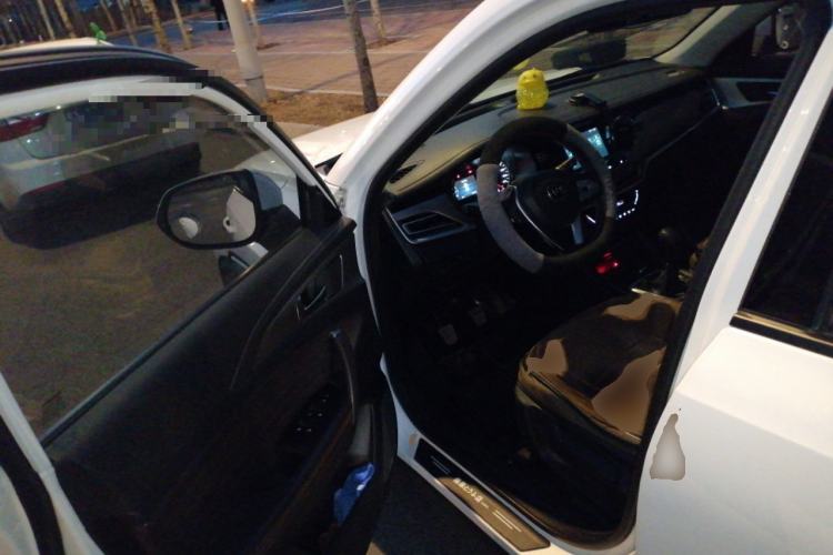 Used CHANGAN CS35PLUS 2019 1.6L Manual E-Link Upgrade Edition Driver Seat
