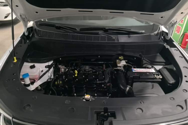 Used CHANGAN CS35PLUS 2019 1.6L Manual E-Link Upgrade Edition Engine Bay