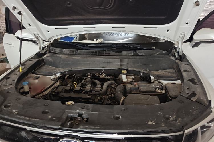 Used CHANGAN CS35PLUS 2019 1.6L Manual E-Link Upgrade Edition Engine Bay