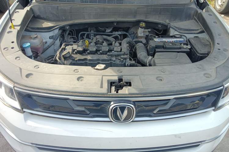 Used CHANGAN CS35PLUS 2019 1.6L Manual E-Link Upgrade Edition Engine Bay