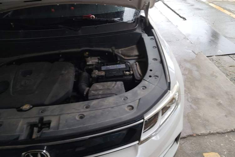 Used CHANGAN CS35PLUS 2019 1.6L Manual Chuanlian Edition Engine Bay Left