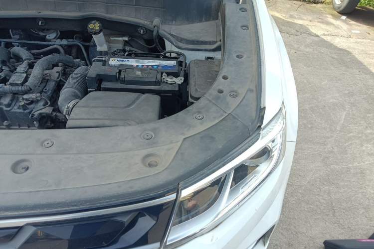 Used CHANGAN CS35PLUS 2019 1.6L Manual E-Link Upgrade Edition Engine Bay Left
