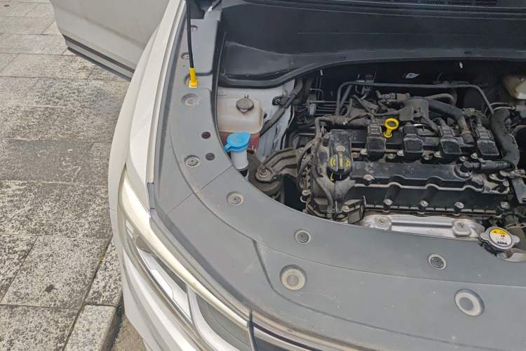 Used CHANGAN CS35PLUS 2019 1.6L Manual E-Link Upgrade Edition Engine Bay Right