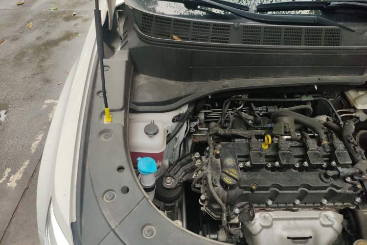 Used CHANGAN CS35PLUS 2019 1.6L Automatic Yue Lian Upgrade Edition Engine Bay Right